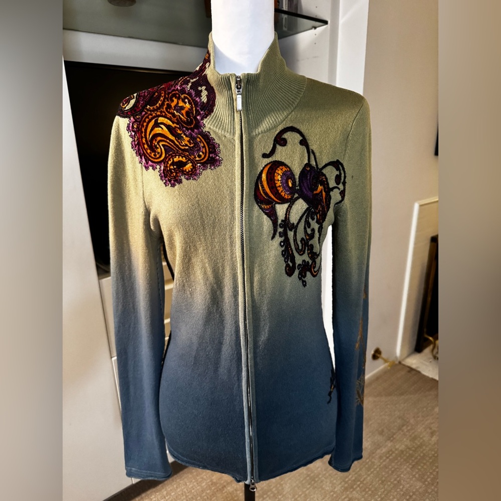 Raw 7 - Ombre Green Blue Embroidered Zip Cashmere Sweater With Floral Wasp Motif